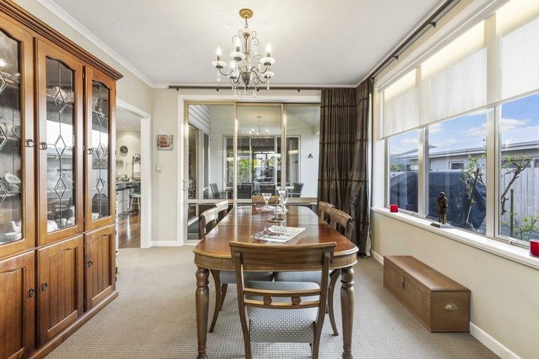 Photo of property in 17 Barrington Drive, Huntington, Hamilton, 3210