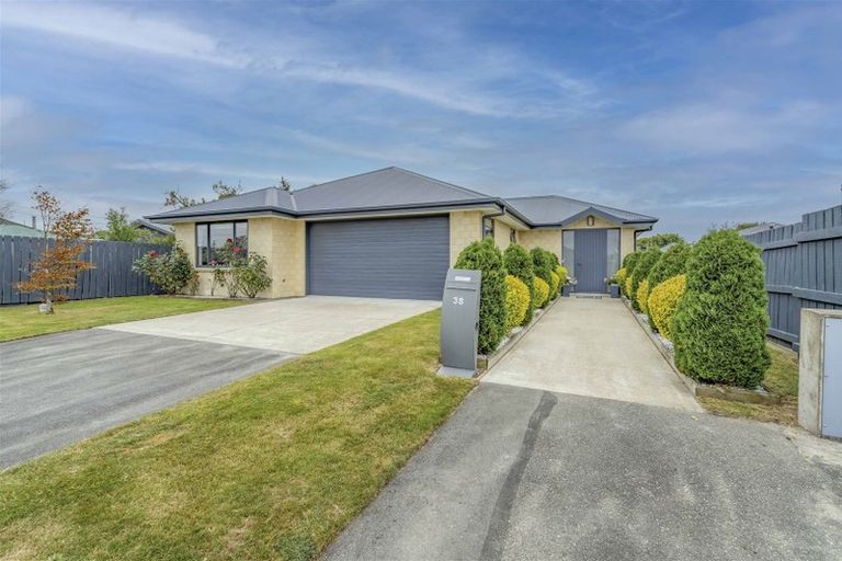 Photo of property in 38 Bullar Street, Grasmere, Invercargill, 9810