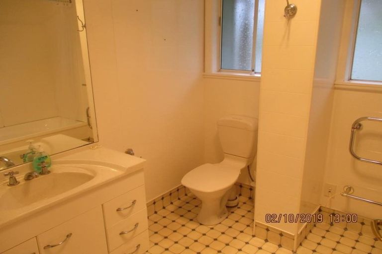 Photo of property in 193 Oxford Terrace, Avalon, Lower Hutt, 5011