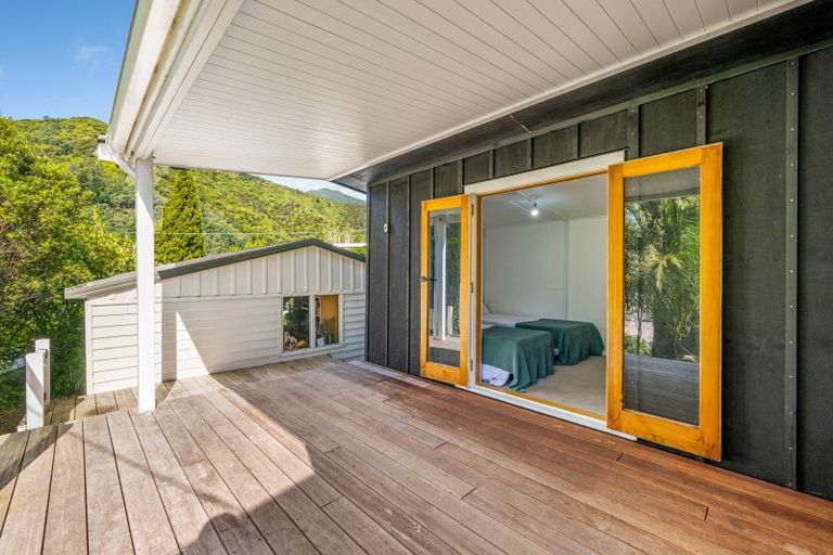 Photo of property in 59 York Street, Picton, 7220