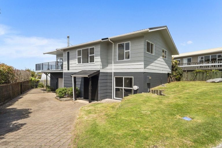 Photo of property in 7 Silich Street, Acacia Bay, Taupo, 3330