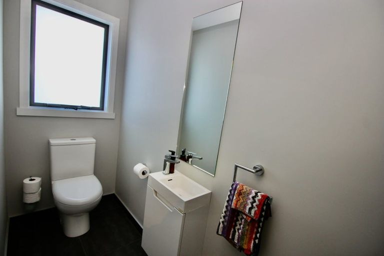 Photo of property in 4 Roseberry Place, Whitianga, 3510