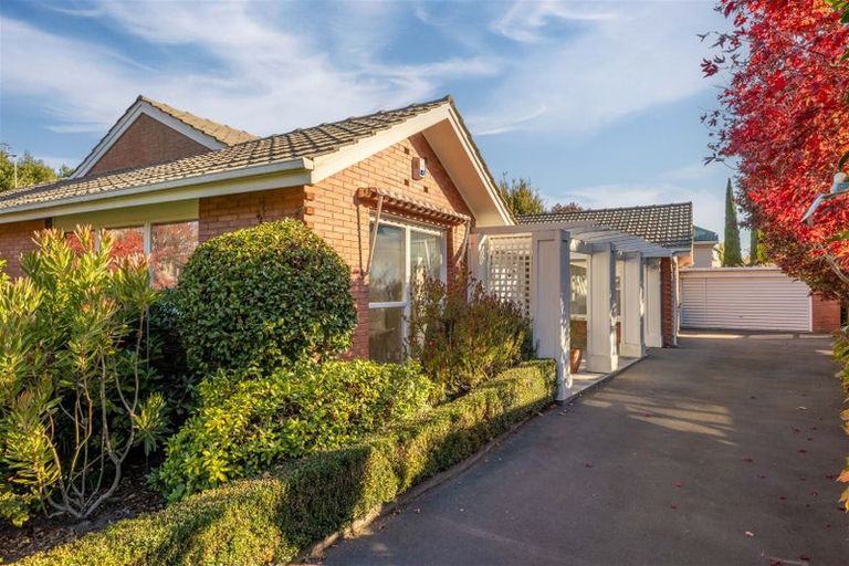 Photo of property in 25 Tuirau Place, Ilam, Christchurch, 8041