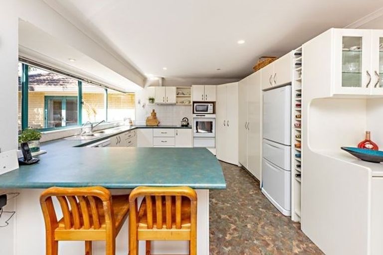Photo of property in 22 Stewart Gibson Place, Manurewa, Auckland, 2105