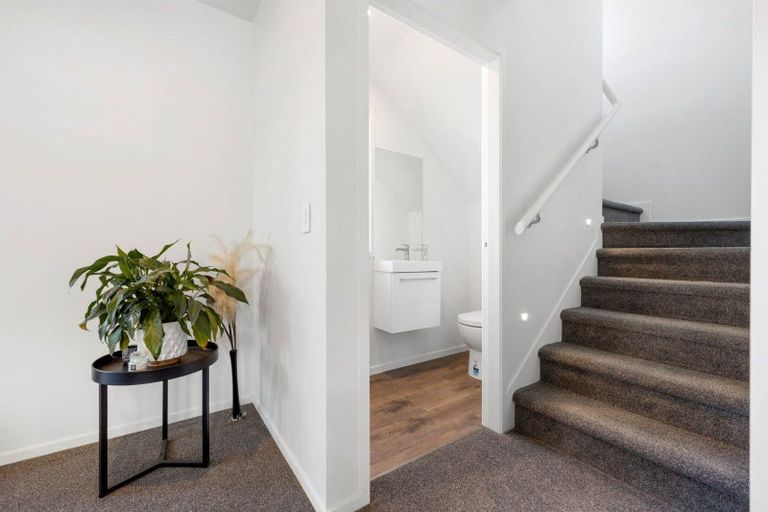 Photo of property in 15 Jacks Landing Drive, Hamilton Lake, Hamilton, 3204