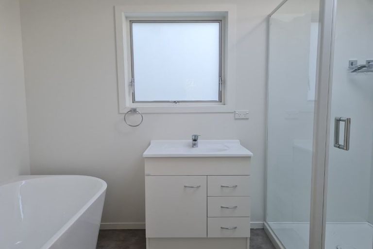 Photo of property in 29 Elliston Crescent, Stanmore Bay, Whangaparaoa, 0932