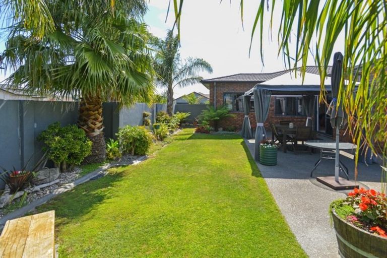 Photo of property in 17 Akaroa Road, Poraiti, Napier, 4112