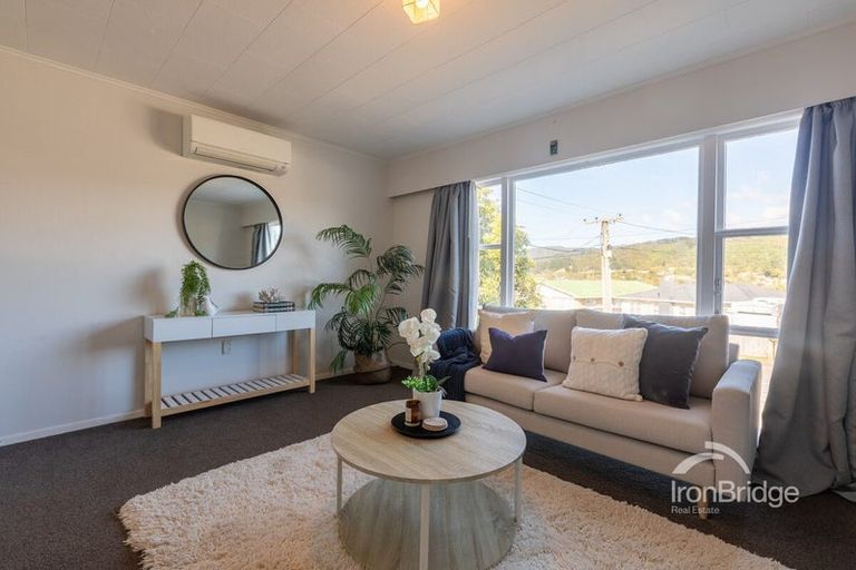 Photo of property in 47 Petrie Street, Wainuiomata, Lower Hutt, 5014