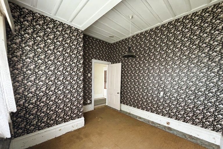 Photo of property in 43 Bourke Street, Palmerston North, 4410