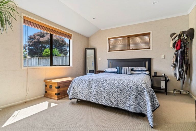 Photo of property in 25 Madeleine Terrace, Papamoa Beach, Papamoa, 3118