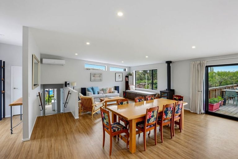 Photo of property in 13 Matuku Lane, Heathcote Valley, Christchurch, 8022