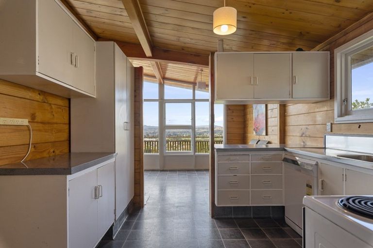 Photo of property in 25 Russell Crescent, Western Heights, Rotorua, 3015