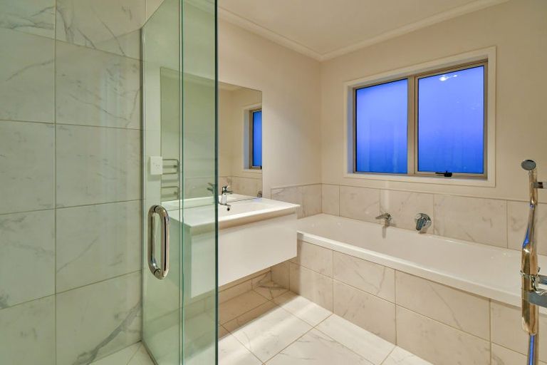 Photo of property in 13c Helenvale Crescent, Pokeno, 2402