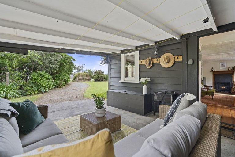 Photo of property in 46 Fox Street, Opunake, 4616