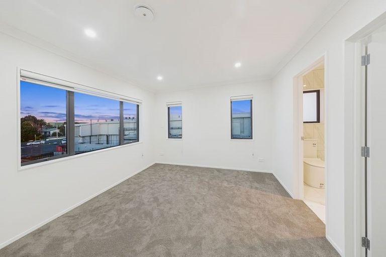 Photo of property in 290a Puhinui Road, Papatoetoe, Auckland, 2025