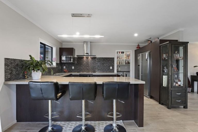 Photo of property in 8 Chalgrove Road, Huntington, Hamilton, 3210