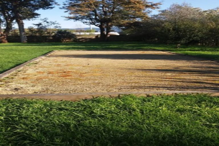 Photo of property in 77 Brooklyn Road, Carterton, 5713