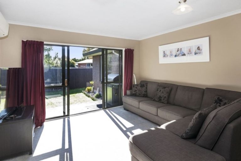Photo of property in 50a Glenmore Avenue, Casebrook, Christchurch, 8051