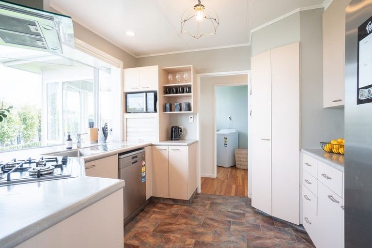 Photo of property in 2 Purnell Court, Awapuni, Palmerston North, 4412