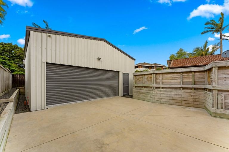 Photo of property in 15 Charles Prevost Drive, The Gardens, Auckland, 2105