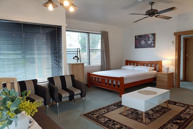 Photo of property in 4 Cecil Road, Wadestown, Wellington, 6012