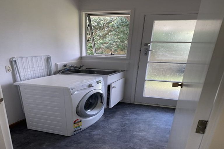 Photo of property in 42 Claverdon Drive, Massey, Auckland, 0614