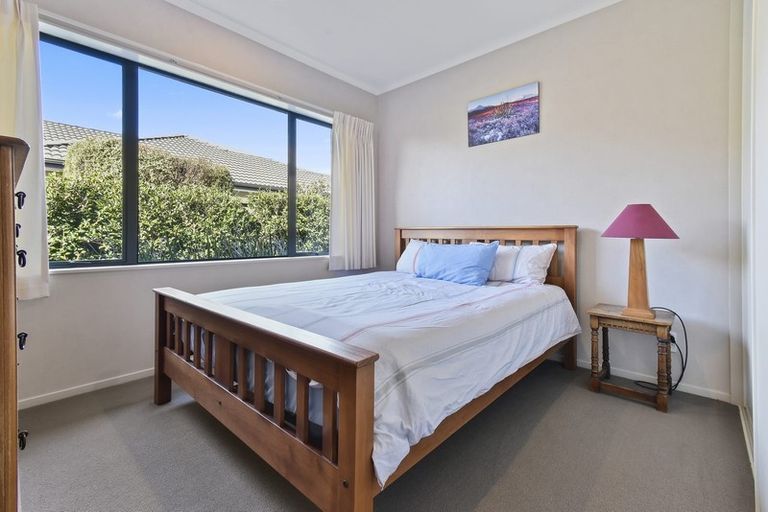 Photo of property in 43 Turnberry Drive, Wattle Downs, Auckland, 2103