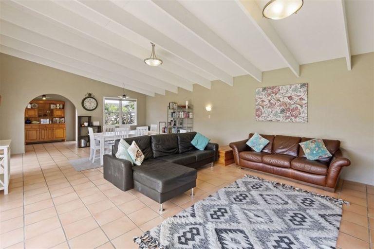 Photo of property in 9 Monument Road, Clevedon, Papakura, 2582