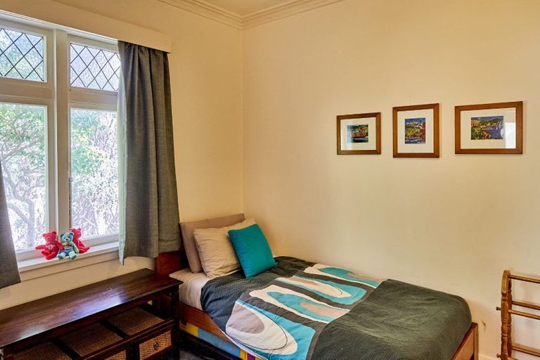 Photo of property in 296 Oriental Parade, Oriental Bay, Wellington, 6011