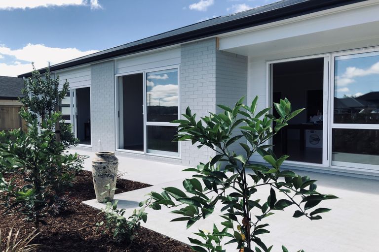 Photo of property in 31 Nellie Drive, Kumeu, 0810