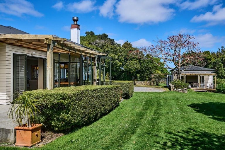 Photo of property in 3 Hadfield Road, Peka Peka, Waikanae, 5391