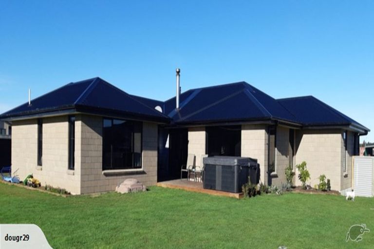 Photo of property in 27 Orbell Crescent, Te Anau, 9679