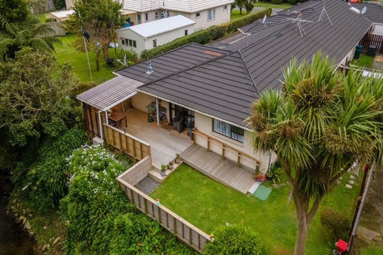 Photo of property in 15c Nathan Street, Tawa, Wellington, 5028
