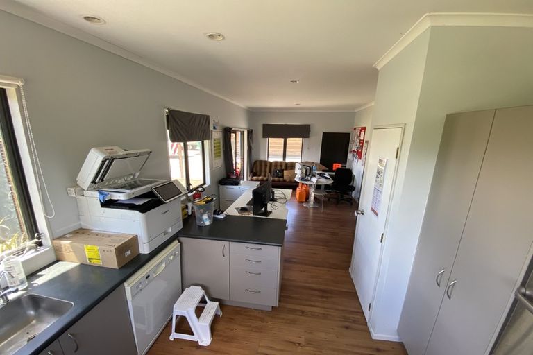 Photo of property in 10 Peach Hill Road, Ramarama, Drury, 2579