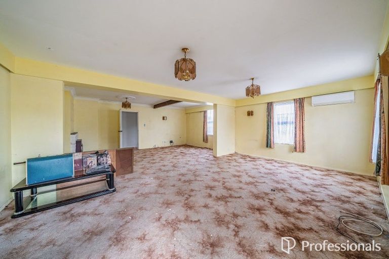 Photo of property in 1046 High Street, Avalon, Lower Hutt, 5011