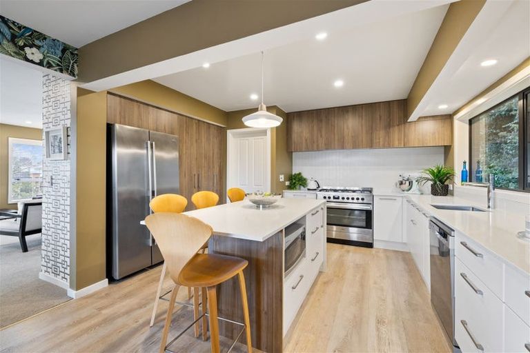 Photo of property in 60 Burnside Crescent, Burnside, Christchurch, 8053