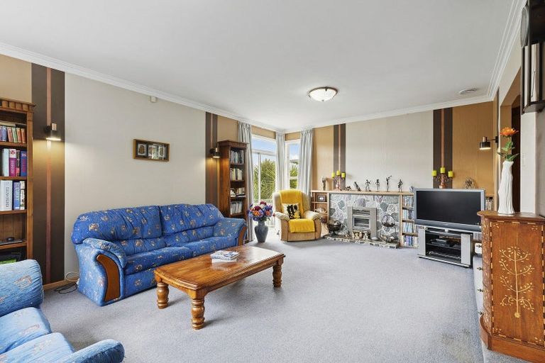 Photo of property in 25 Collier Avenue, Karori, Wellington, 6012