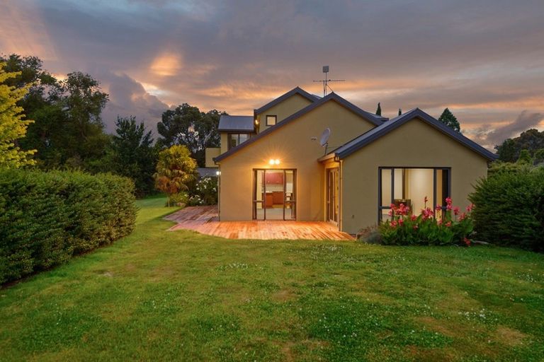 Photo of property in 80 Leithfield Road, Leithfield, Amberley, 7481