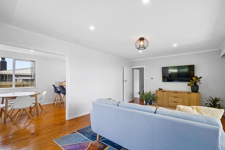 Photo of property in 217 Omata Road, Spotswood, New Plymouth, 4310