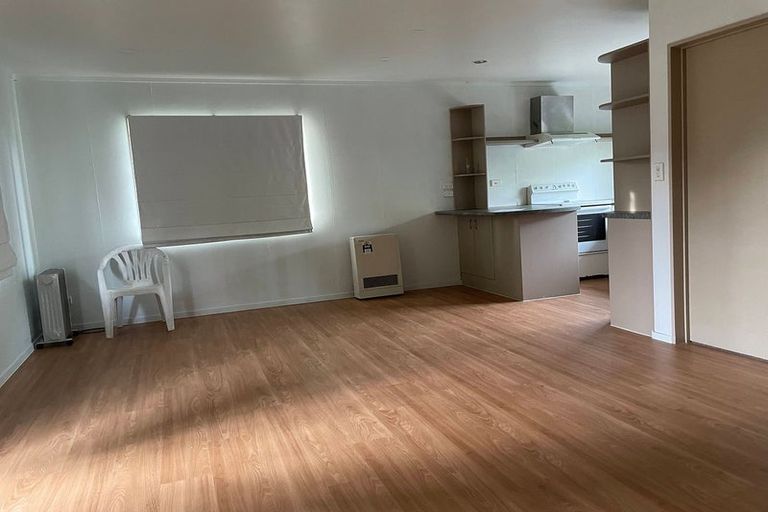 Photo of property in 18 Triangle Road, Massey, Auckland, 0614