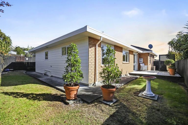 Photo of property in 1/6 Somerton Rise, Henderson, Auckland, 0612