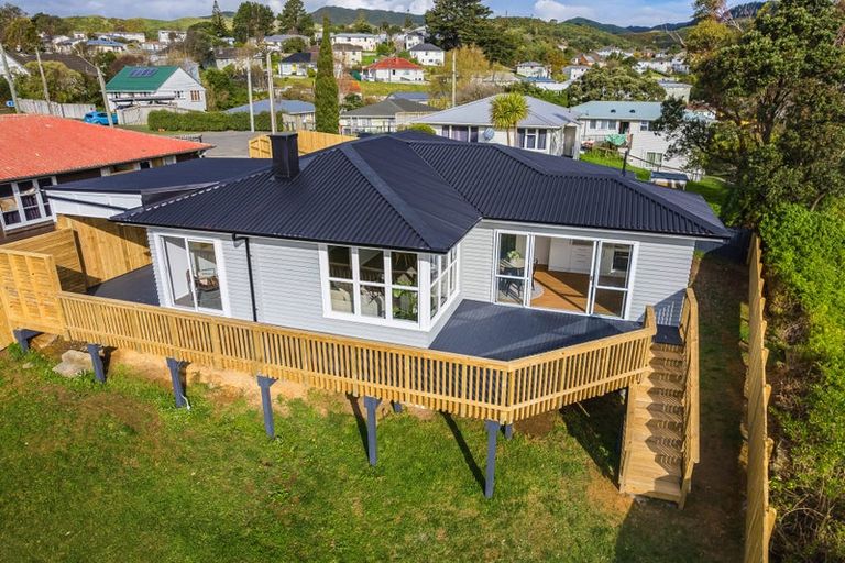 Photo of property in 23 Cumberland Grove, Cannons Creek, Porirua, 5024