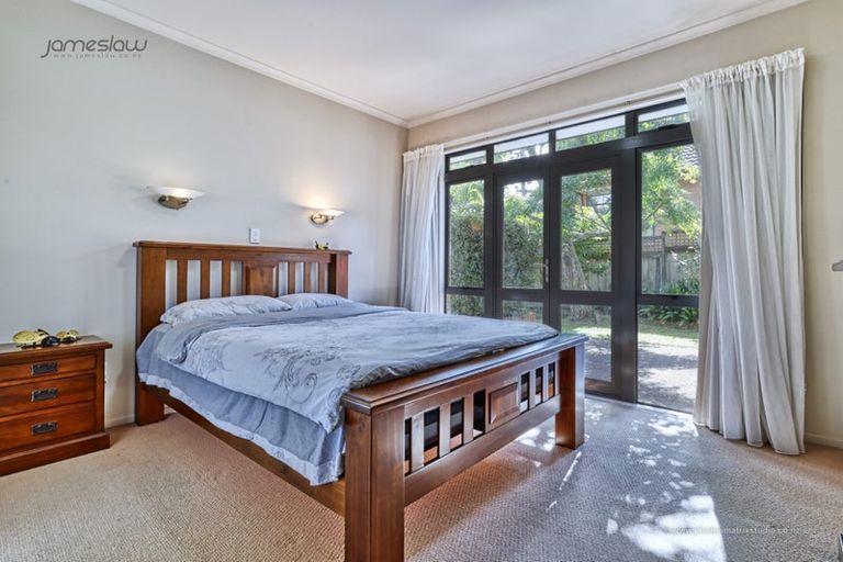 Photo of property in 198 Kyle Road, Greenhithe, Auckland, 0632