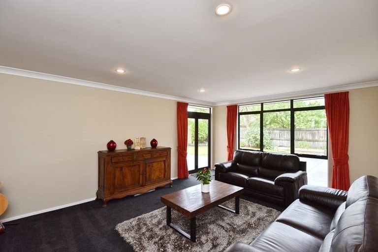 Photo of property in 11 Fishermans Rest, Waimairi Beach, Christchurch, 8083