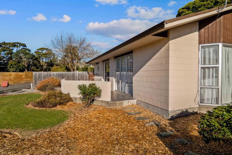 Photo of property in 1/8 Hythe Lane, Saint Martins, Christchurch, 8022