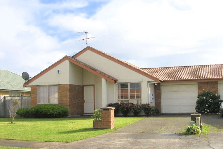 Photo of property in 9 Fernbrook Close, Burswood, Auckland, 2013