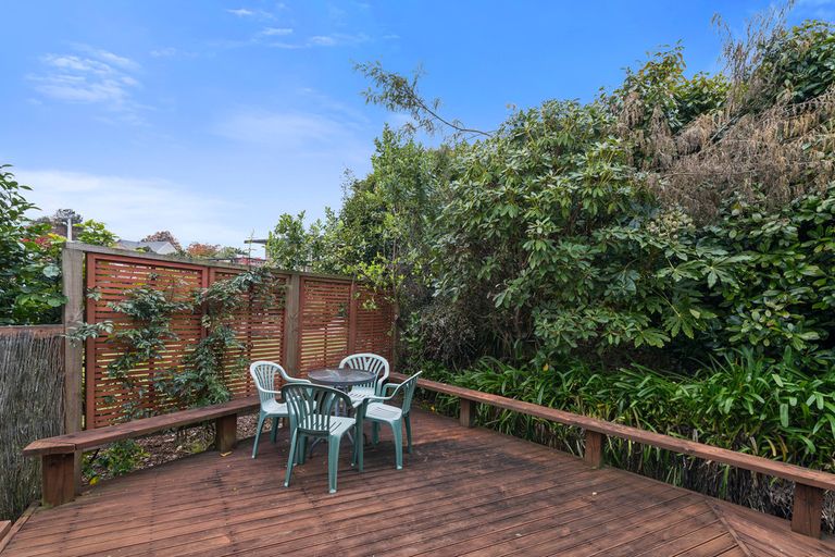 Photo of property in 32 Gillies Avenue, Taupo, 3330