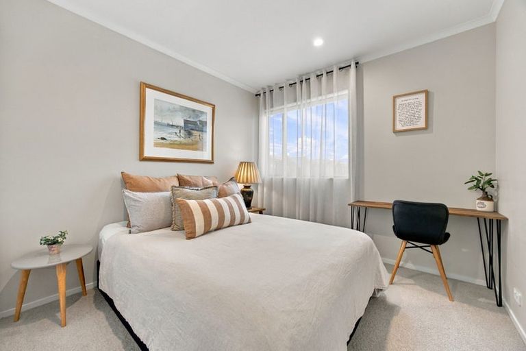 Photo of property in 8 Roundel Crescent, Whenuapai, Auckland, 0618