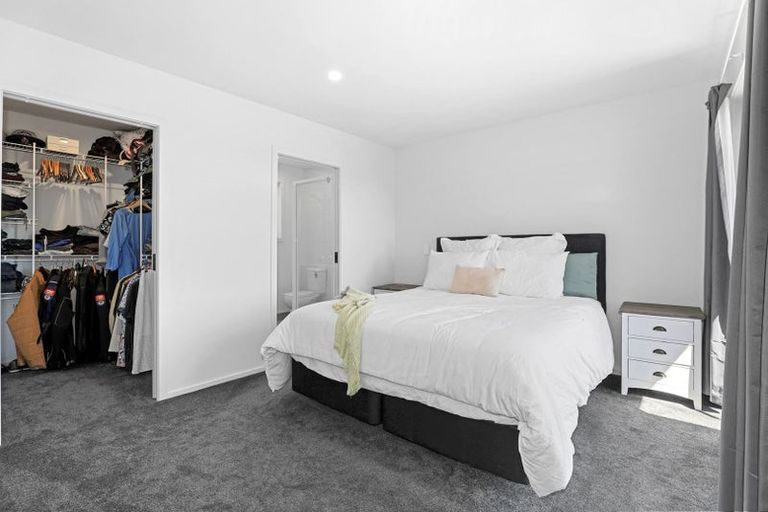 Photo of property in 14 Uku Way, Wharewaka, Taupo, 3330