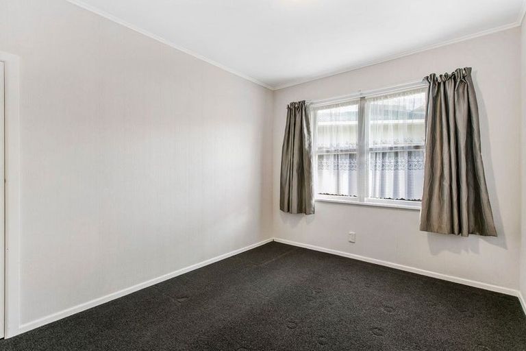 Photo of property in 8 Sterling Avenue, Manurewa East, Auckland, 2102